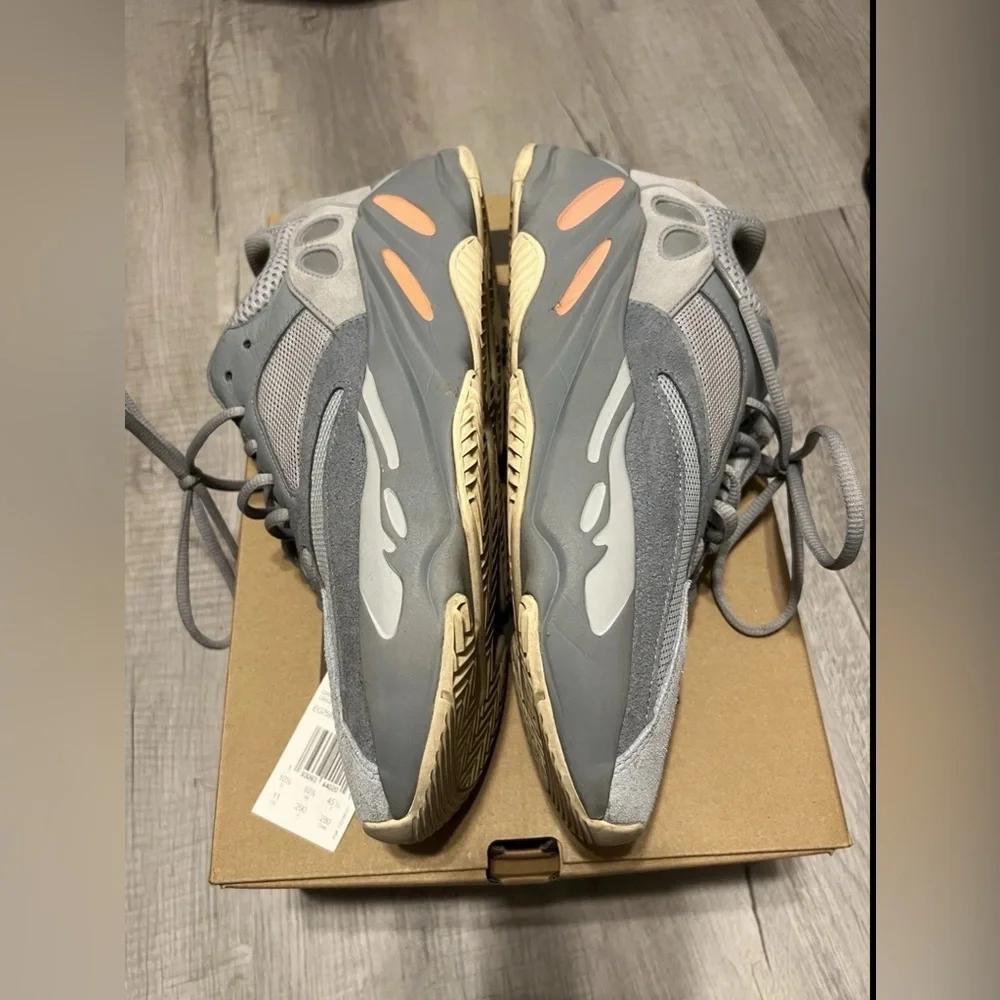 Adidas Yeezy Boost 700 Inerti Gray Men's Size 11 Original Box‎ Shoes Sneakers